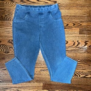 Capri Length High Rise Jeggings, Size L